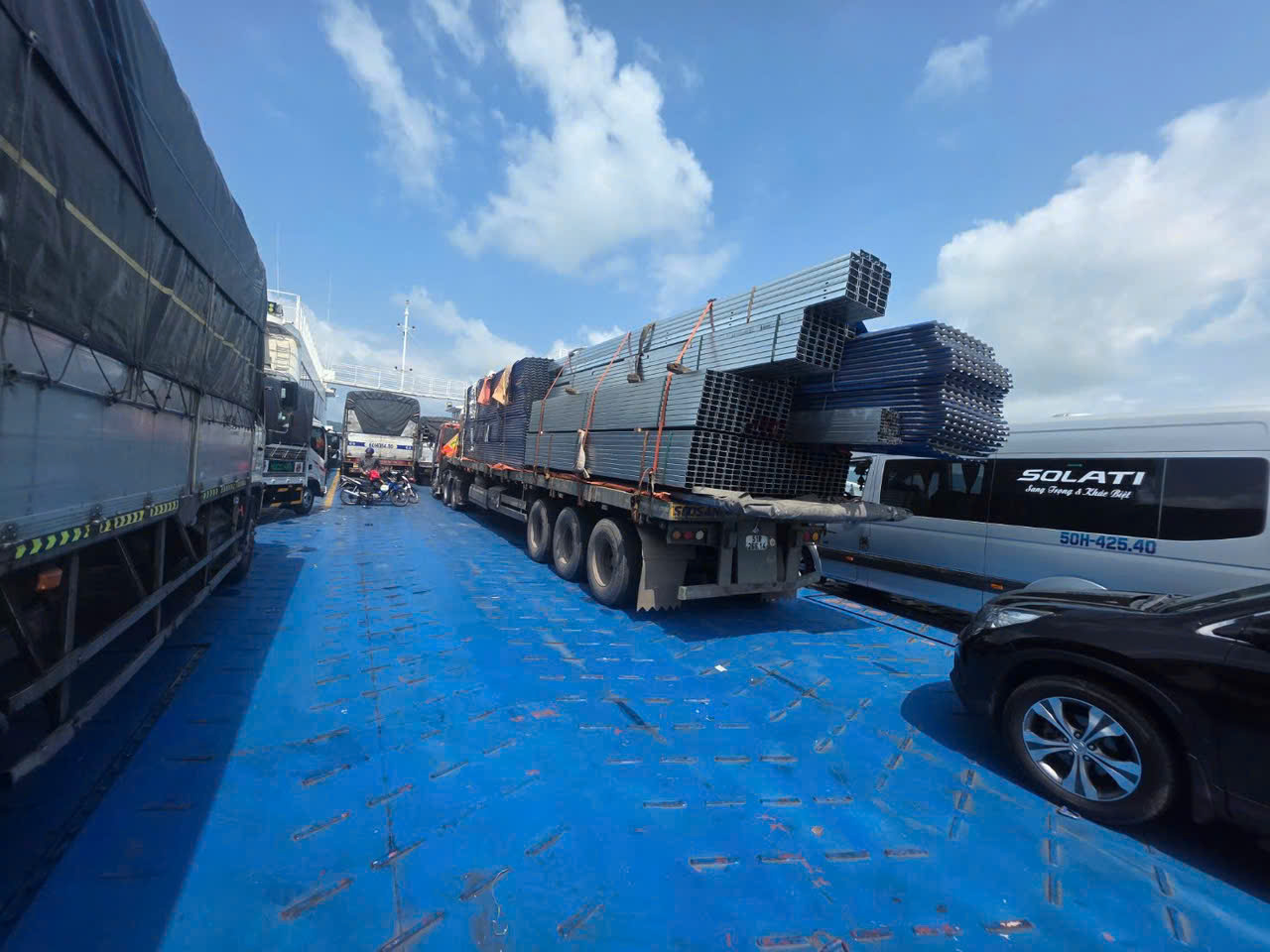 Hình 5: Tôn PU cách nhiệt tại Sáng Chinh STEEL