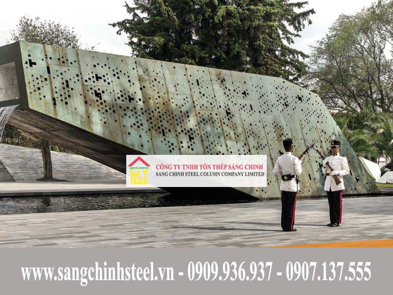 Đài tưởng niệm Plaza del Servicio a la Patria là một đài tưởng niệm để vinh danh những chiến sĩ đã hy sinh trong cuộc chiến chống lại các tổ chức tội ác