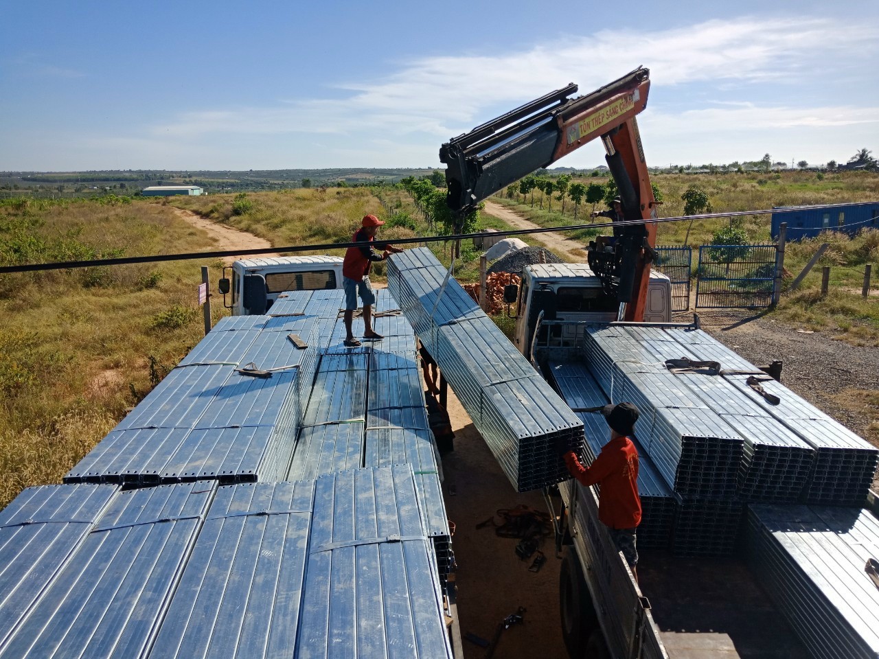 Thép hộp mạ kẽm Hoa Sen