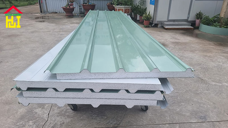 Tôn Panel: Giải pháp lợp mái & tường vách cách nhiệt, chống nóng tối ưu