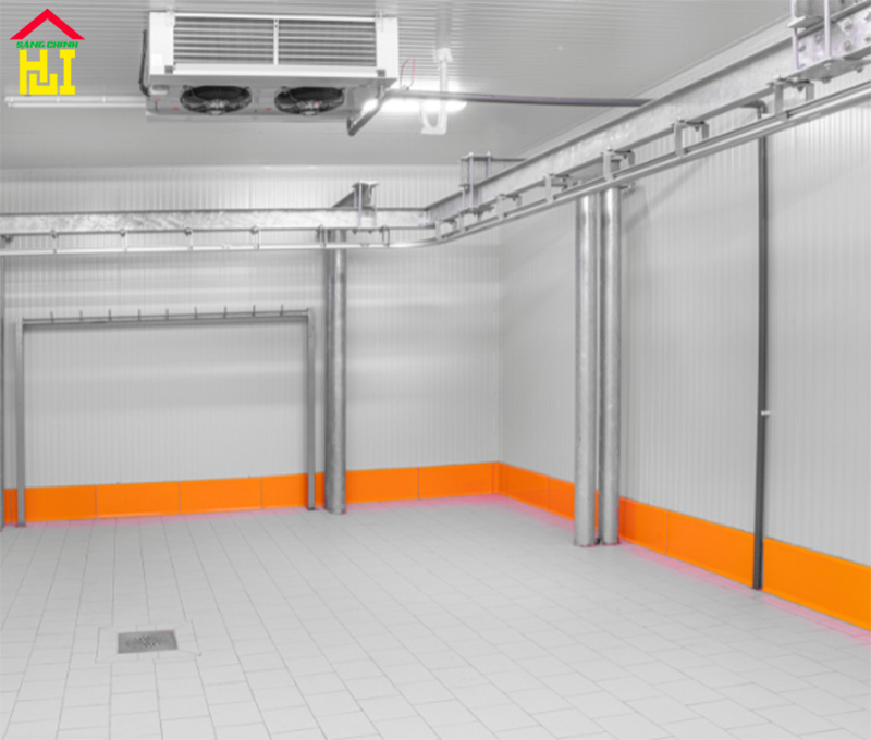 Tôn phòng lạnh – Giải pháp cách nhiệt tối ưu cho công trình bảo quản lạnh